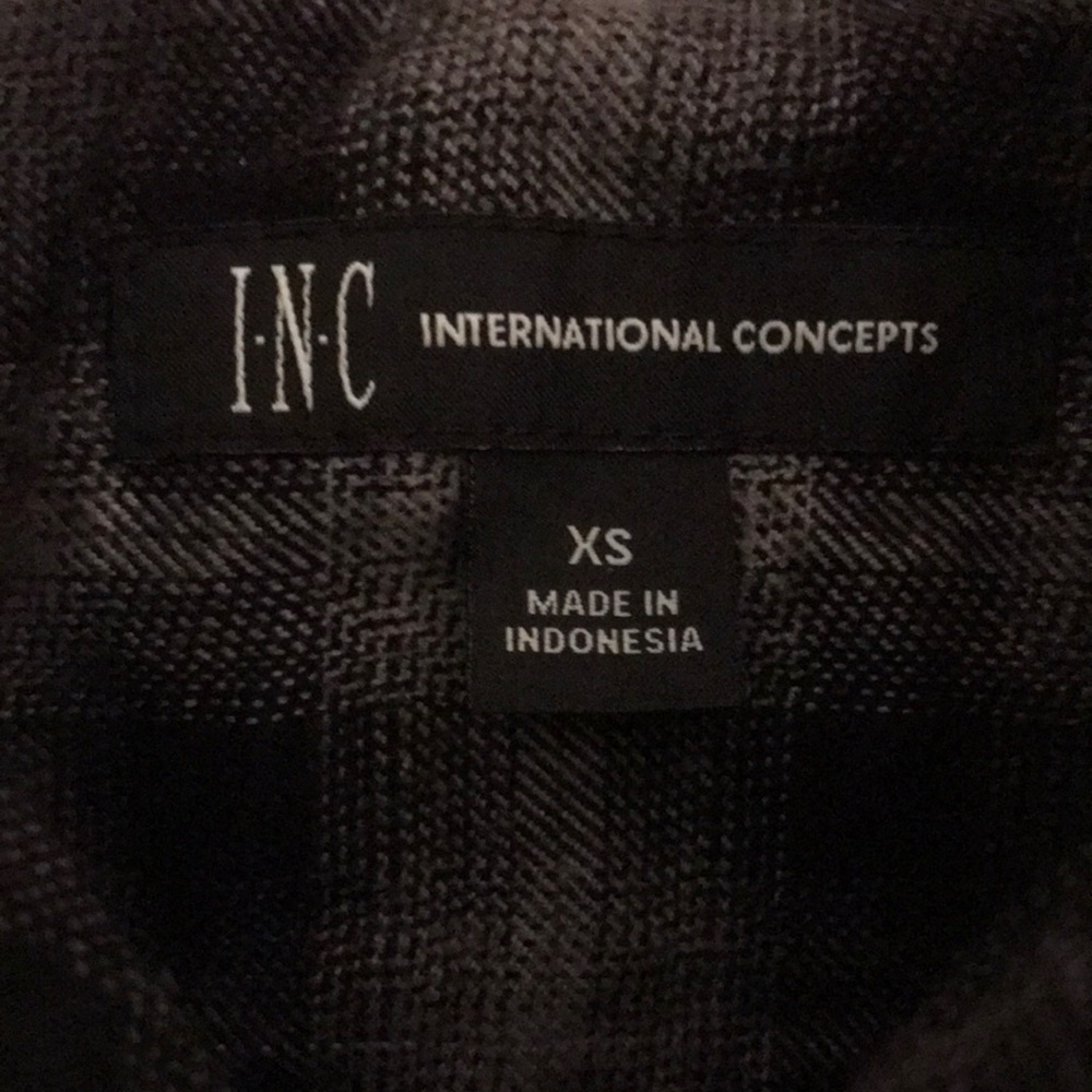 Men’s INC Short Sleeved Flannel Shirt - Picture 3 of 3